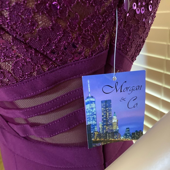 Morgan & Co. Sequins Lace Halter Form-Fitting Maxi Dress Gown Junior Size 7 NWT - Picture 5 of 13